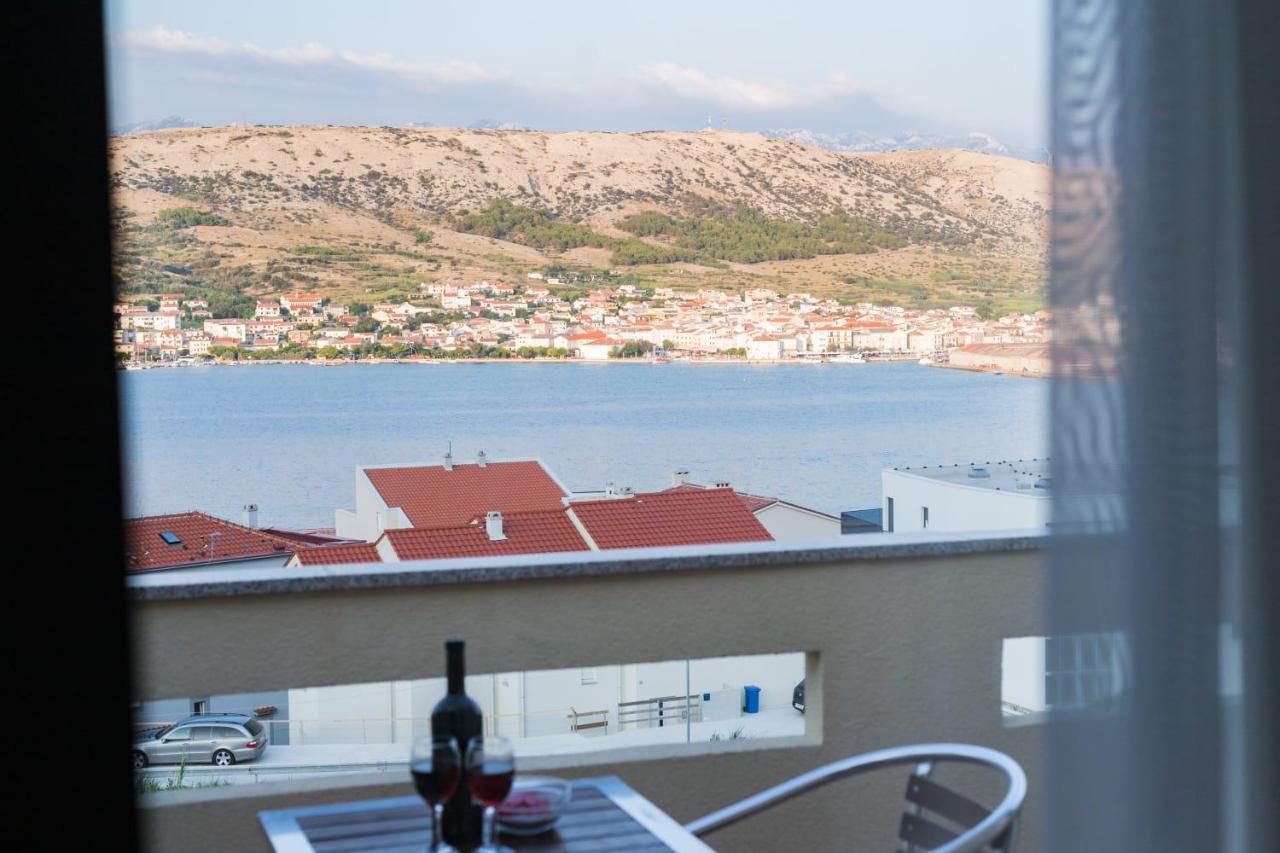Mb Pag Bed&Breakfast Pag Town Esterno foto