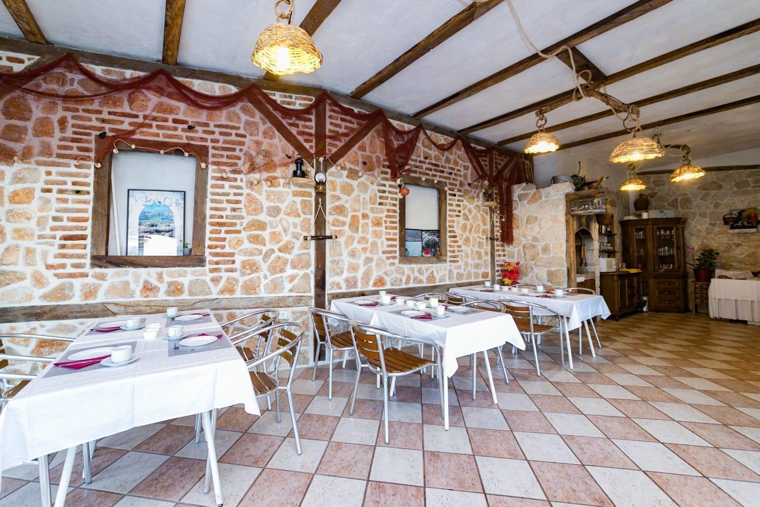 Mb Pag Bed&Breakfast Pag Town Esterno foto